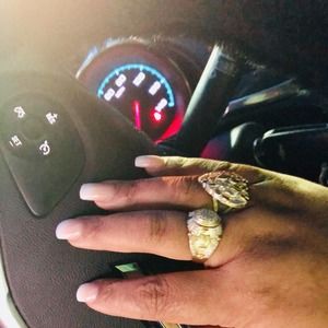 Meet your Posher, Layla